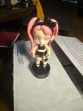 ToyCity Laura Pool Fight Space Capsule Series Vinyl Figure